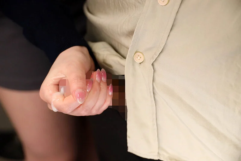  AVレビュー フェラ  着衣 声我慢